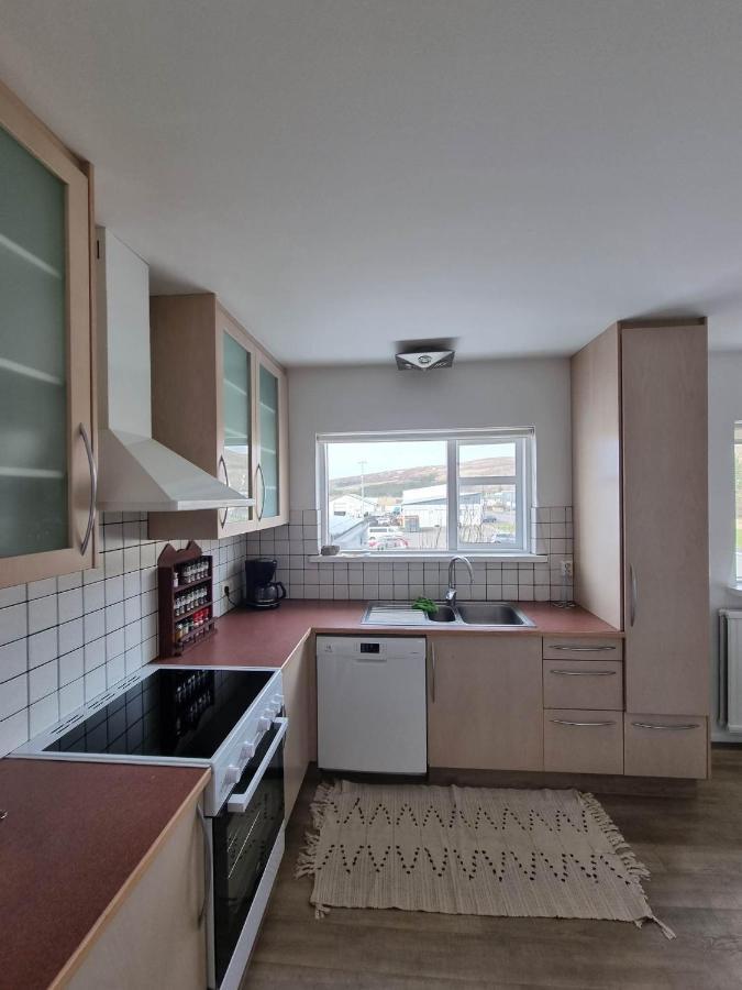 Guesthouse Maddy Húsavík Екстериор снимка