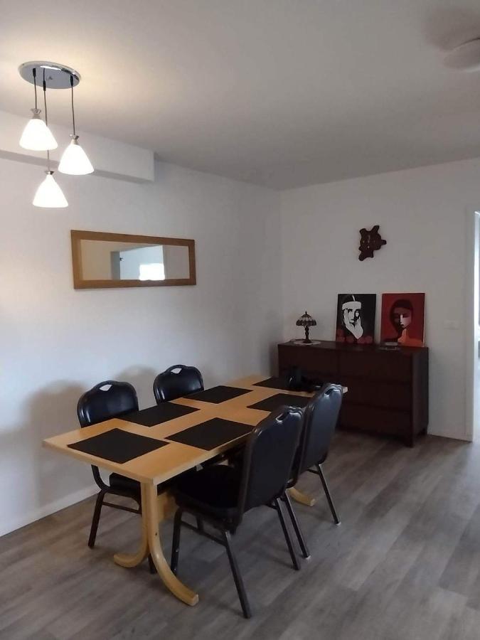 Guesthouse Maddy Húsavík Екстериор снимка